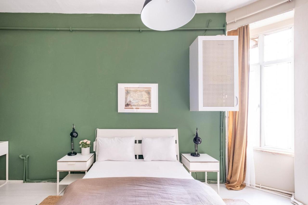 Modern Flat With Central Location In Beyoglu *