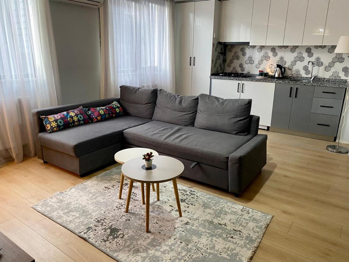 Modern , Spacious, Duplex