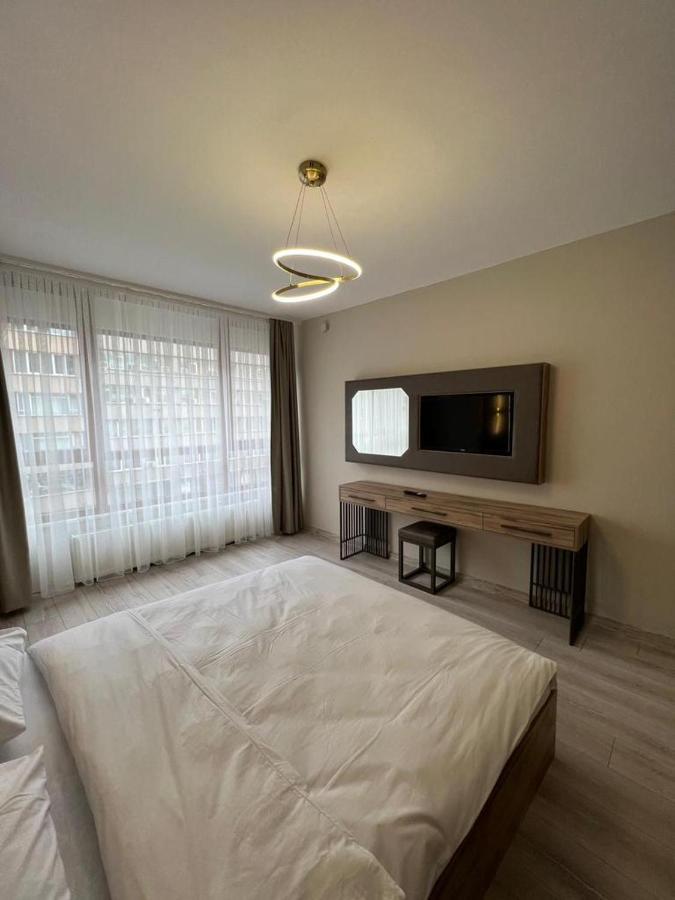 Center Apartment, Sisli, Near Metro Apartment