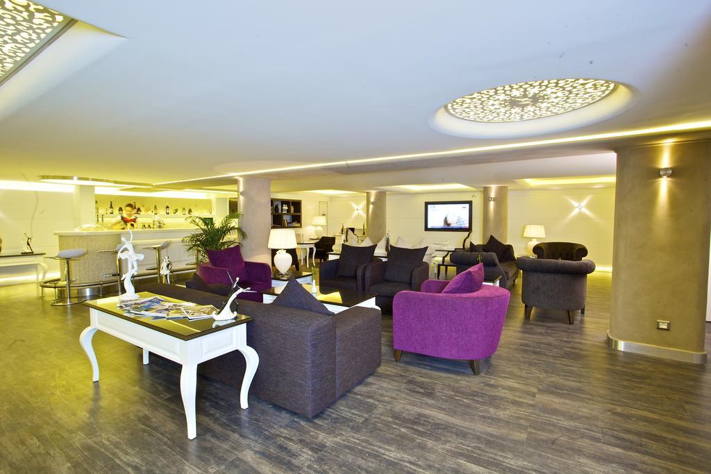 Monaco 4*