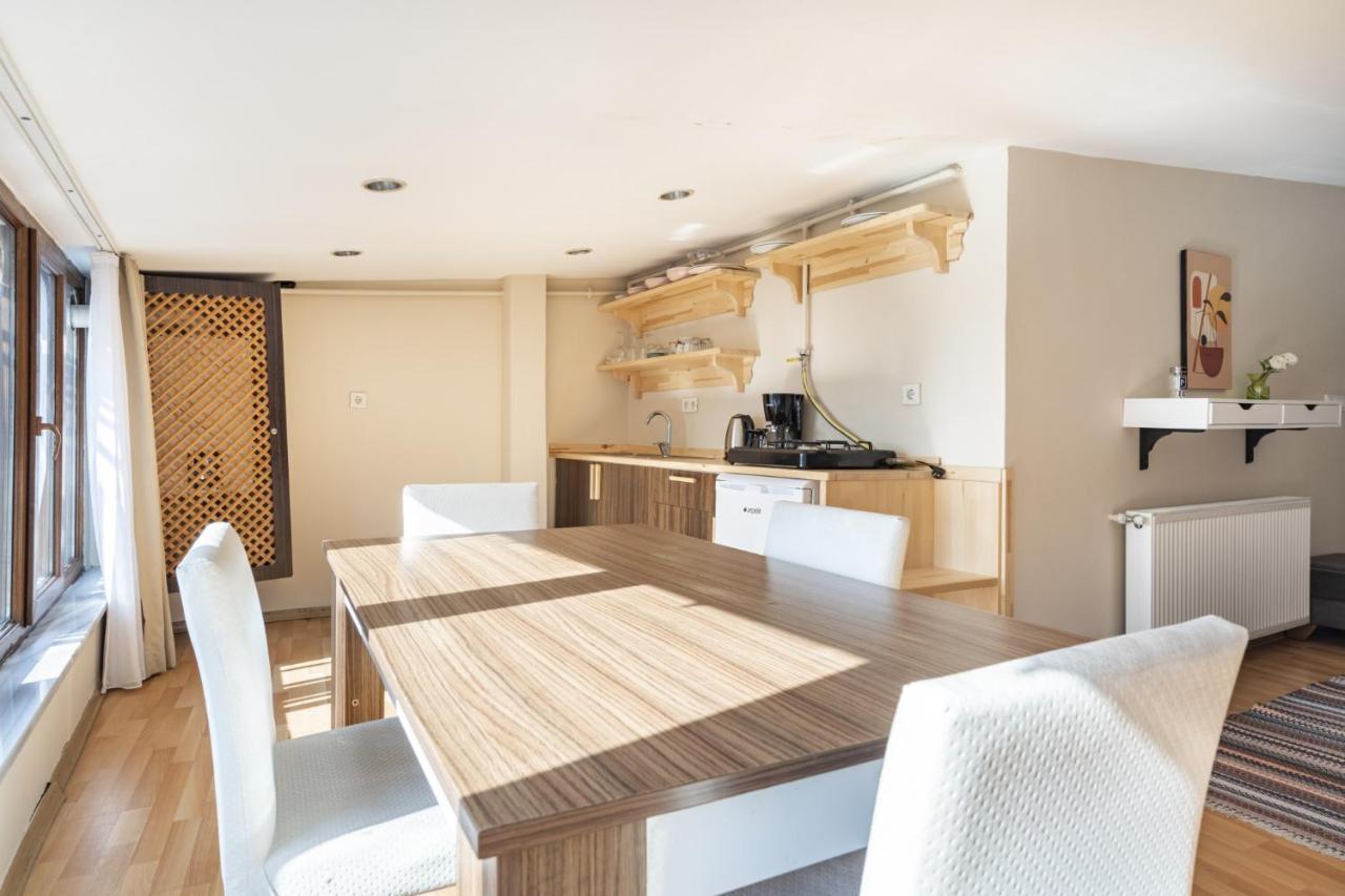 Flat Close To Taksim Square In Beyoglu Apartment