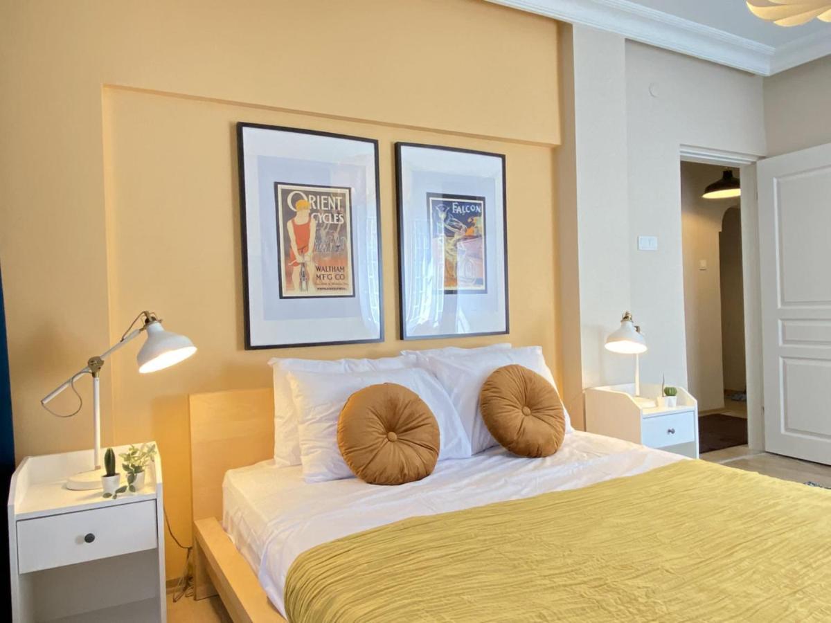Chic Flat Near Shopping Malls In Sisli Daire