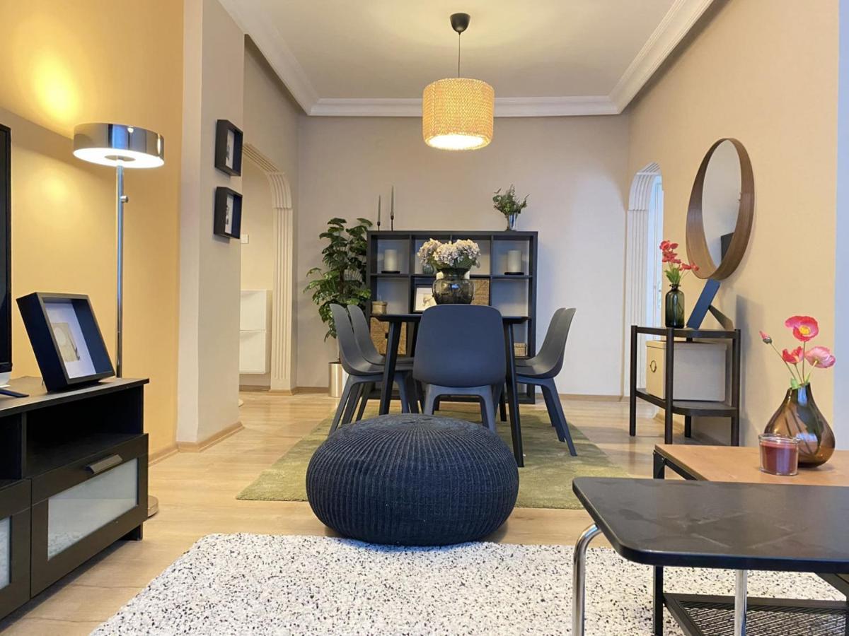 Chic Flat Near Shopping Malls In Sisli Daire İstanbul