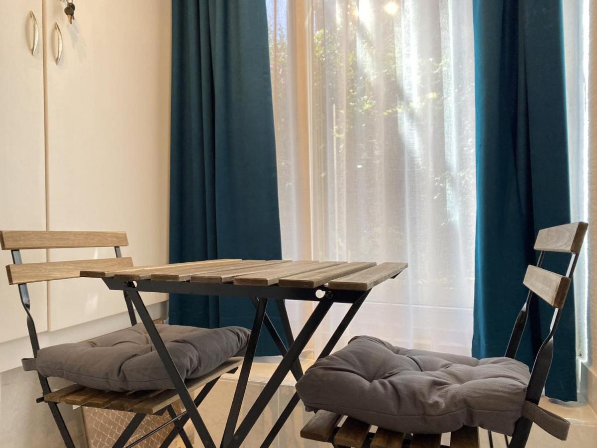 Chic Flat Near Shopping Malls In Sisli Daire İstanbul