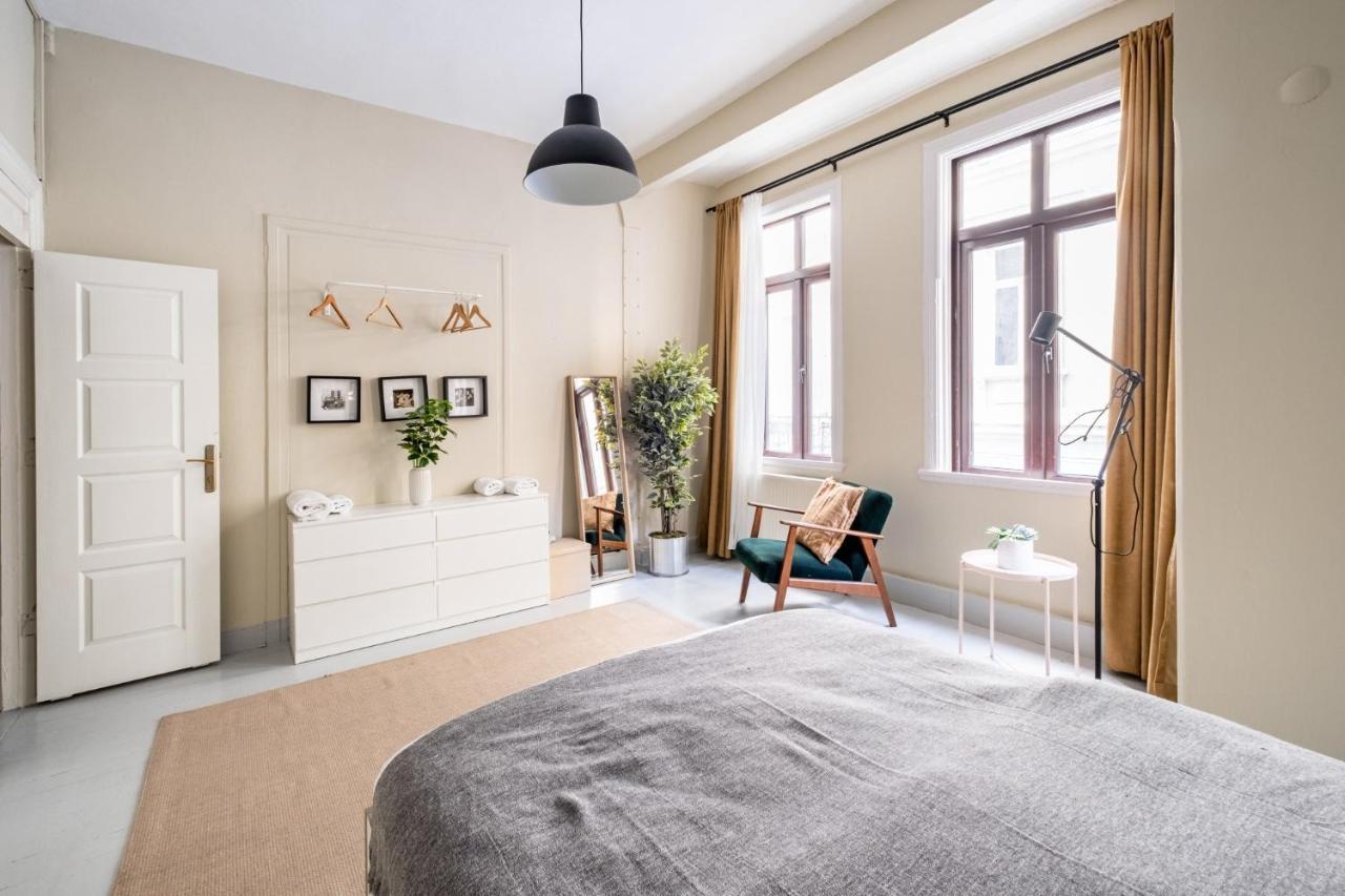 Modern Flat With Central Location In Beyoglu * İstanbul