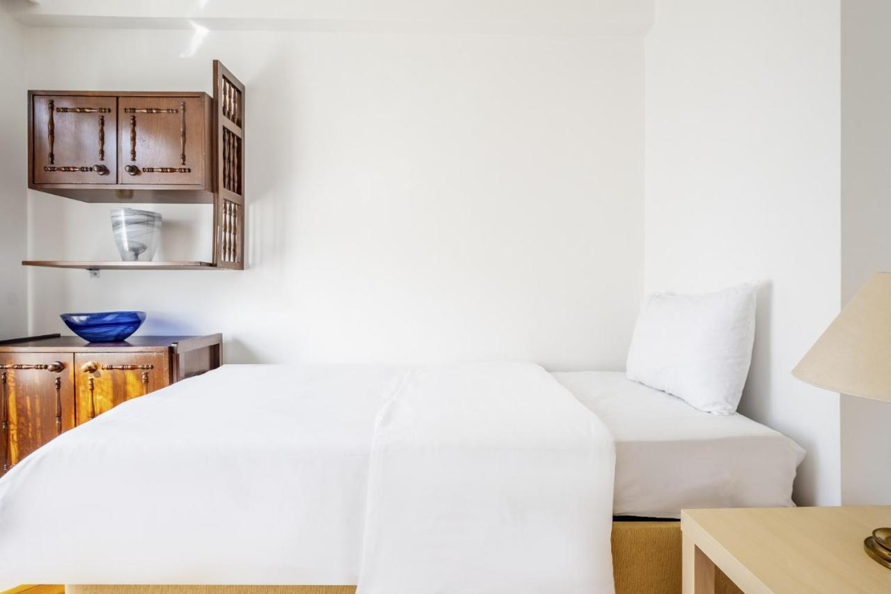 Flat With Balcony Near Zorlu Center Apartment *