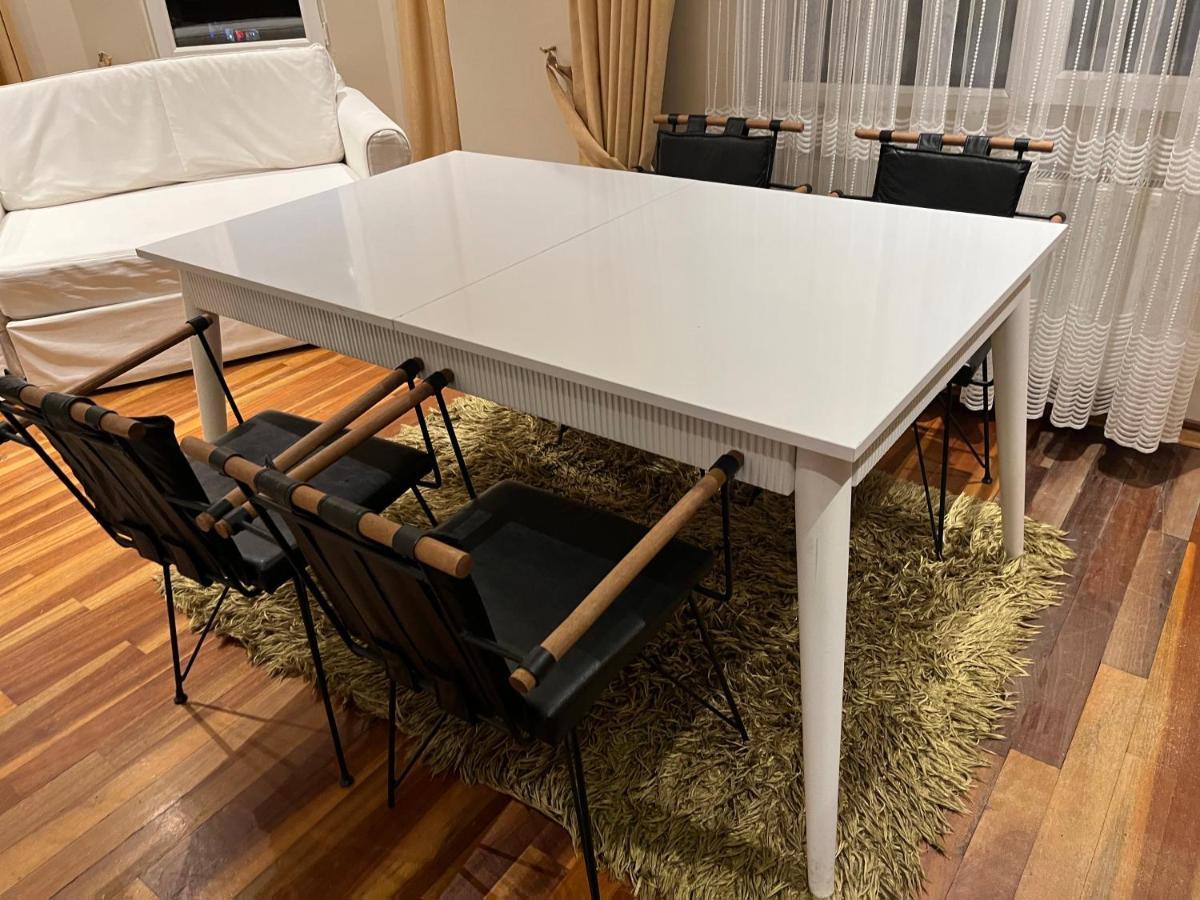 Large 4-bedroom Gem Behind Cevahir Mall, Sisli Apartment