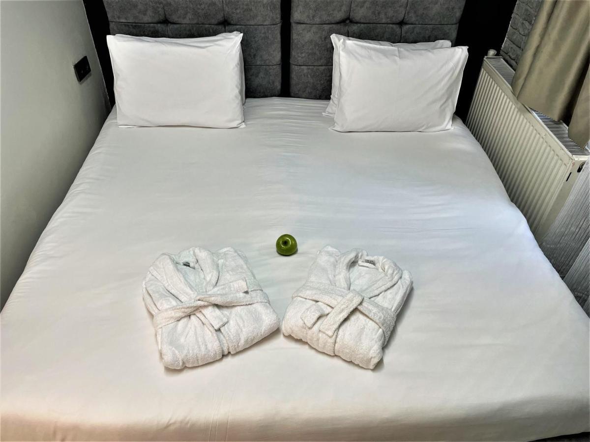 Otel Mates Historical 3*