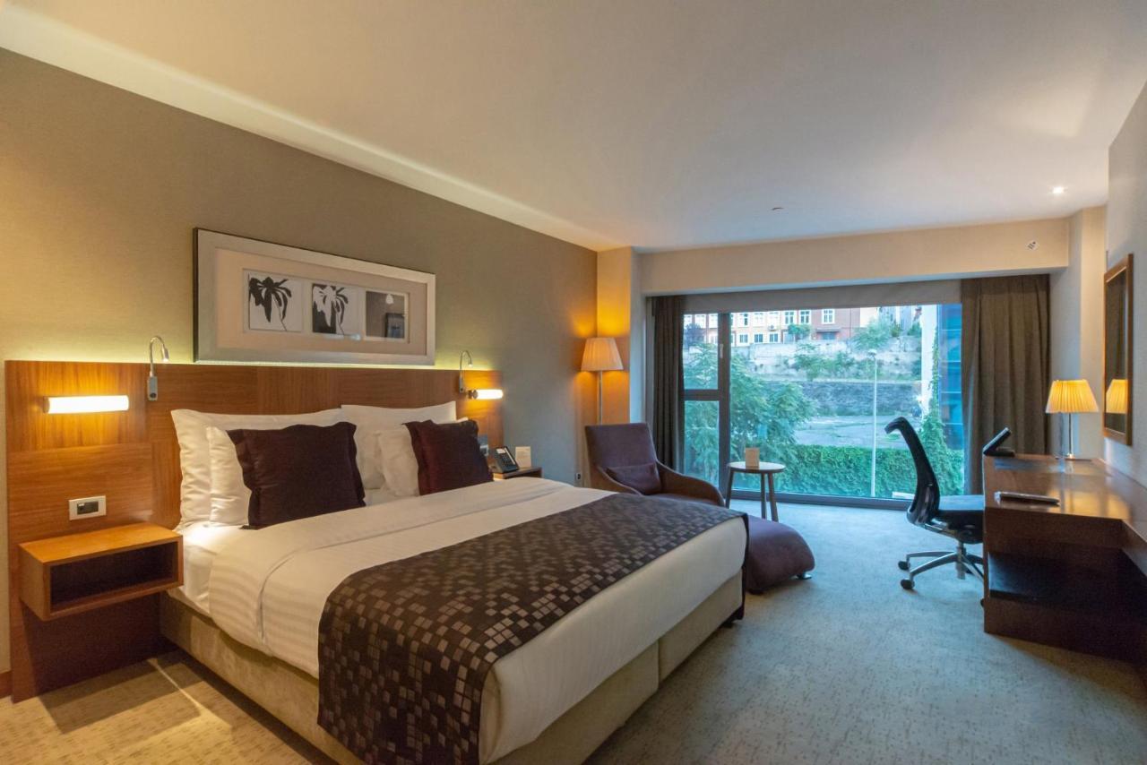 Hotel Crowne Plaza Harbiye By Ihg 5*