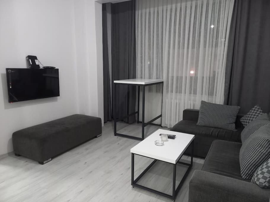 *новая квартира 1+1 Mecidiyekoy Istanbul