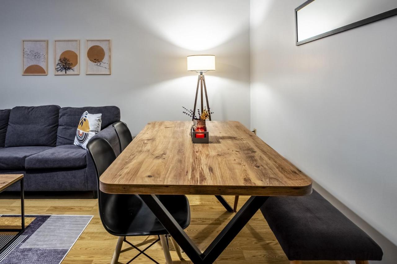 Flat Near Shopping Malls In Kagithane İstanbul