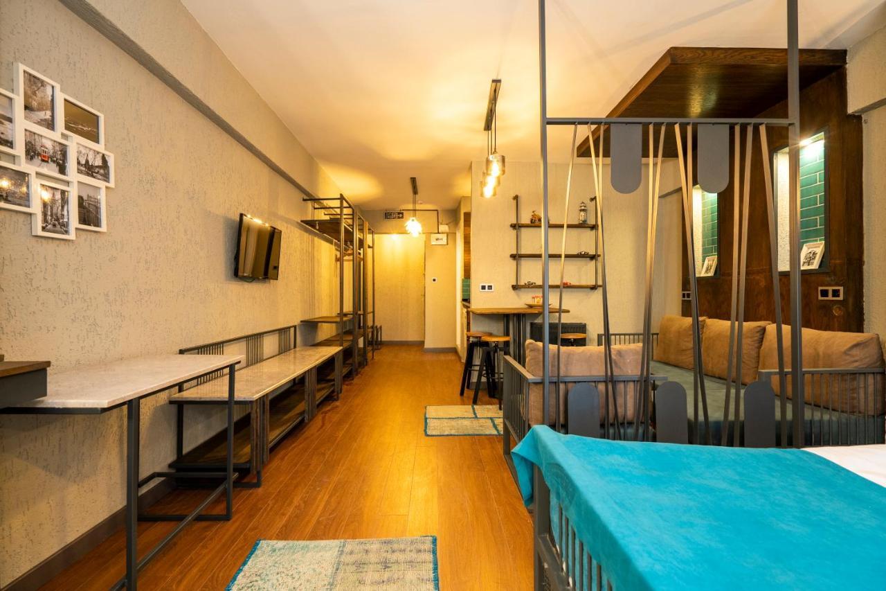 Cube Aparthotel