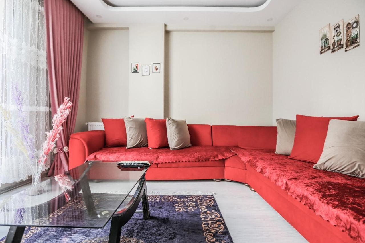 Flat Close To Shopping Malls In Kagithane Apartment Istanbul