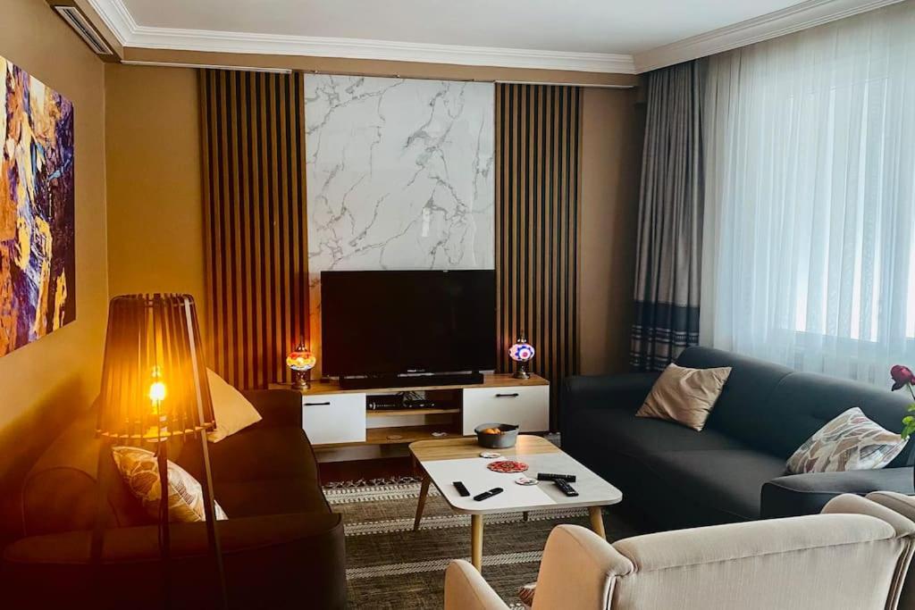 Sisli Osmanbey Taksim Large Terrace, Quietness And Space Apartment