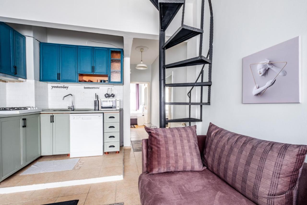 Apartment Sleek Flat With Excellent View In Cihangir Istanbul