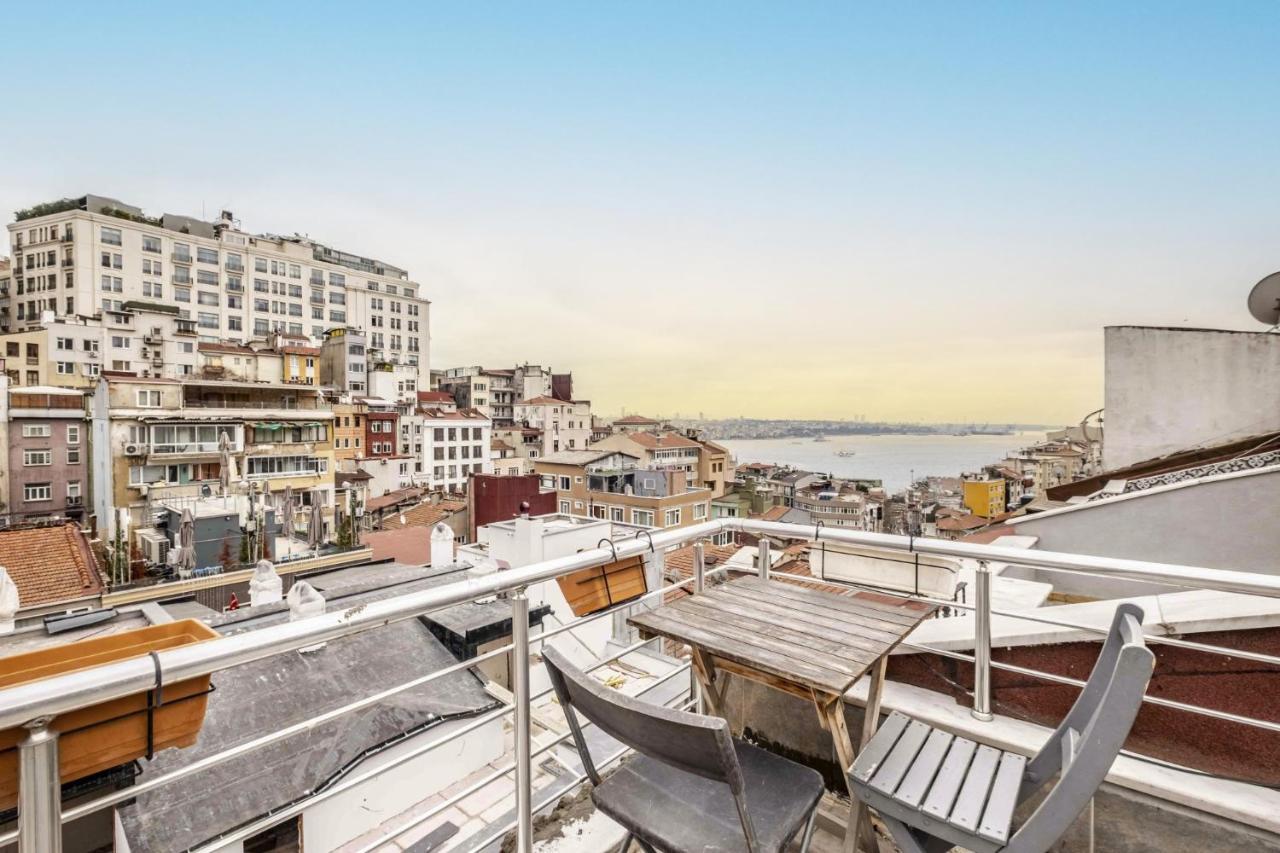Apartment Sleek Flat With Excellent View In Cihangir *