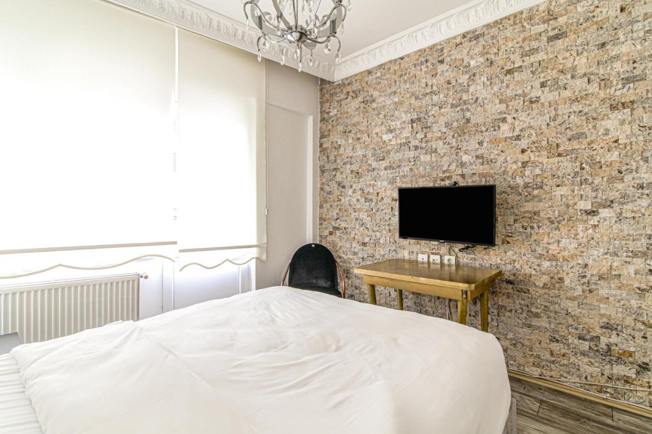 Apartment Lovely Flat In Cihangir Near Public Transportation