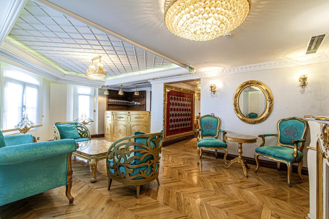 Glamorous Authentic In Ueskuedar *