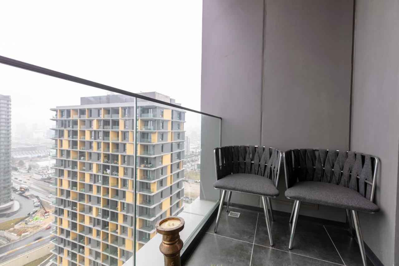 Apartment Outlet Karsisinda Harika Bir Daire Tn3 *