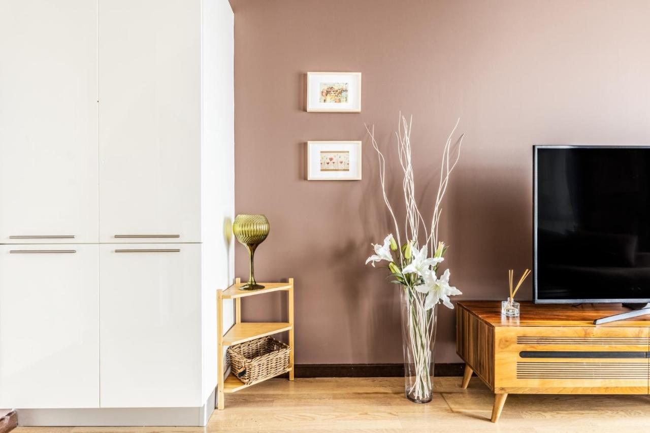 Chic Flat With Location In Sisli Istanbul