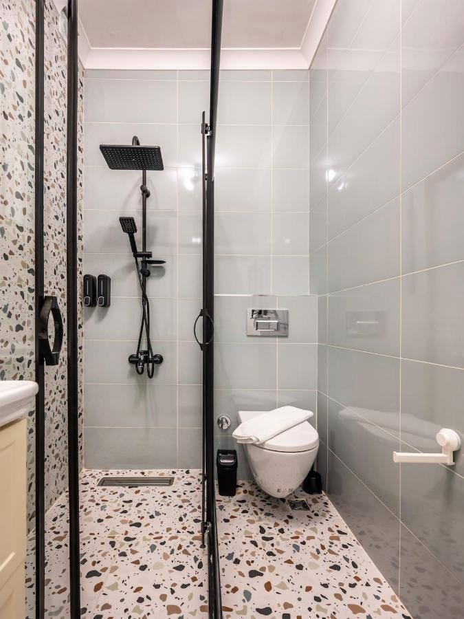 A Small Treasure In The Heart Of Cihangir Apartment *