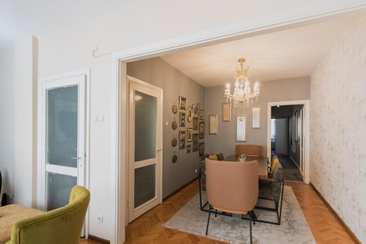 Feel The Spirit Of In A Homey Atmosphere Istanbul