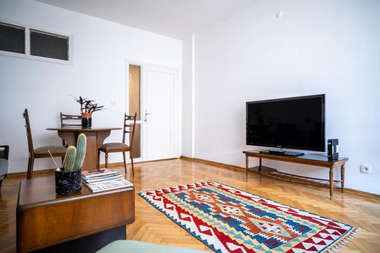 Spacious Flat With Location In Beyoglu Istanbul