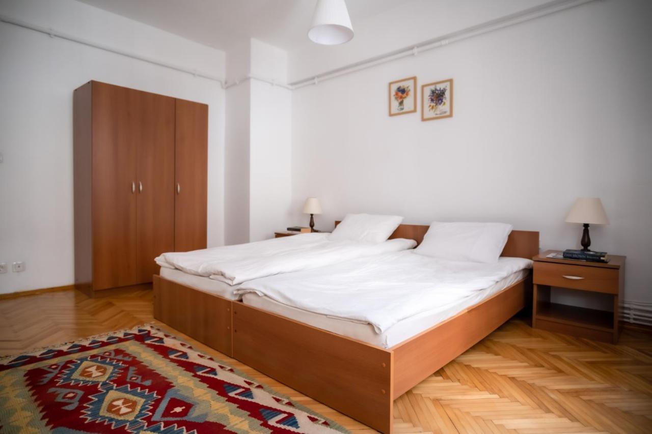 Spacious Flat With Location In Beyoglu