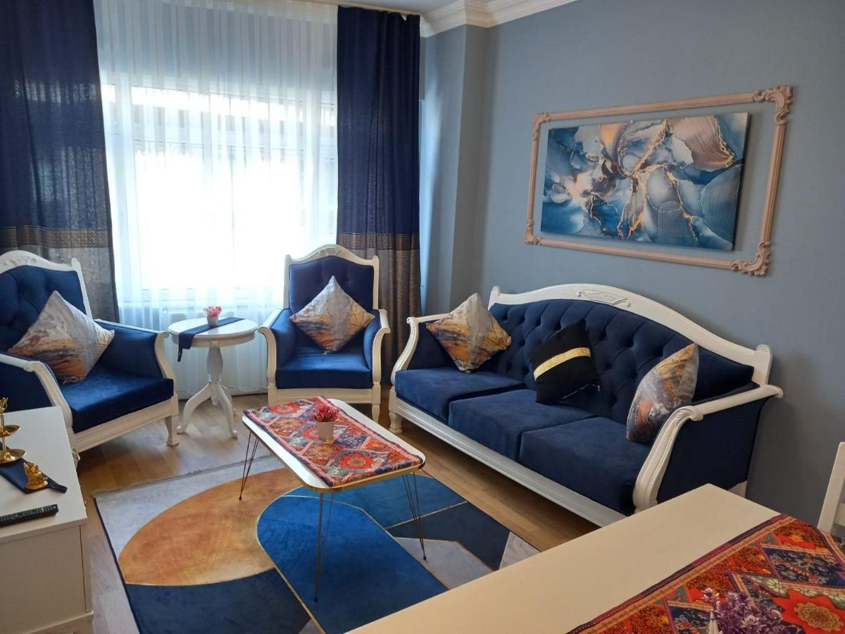 Emirhan & 3* Istanbul