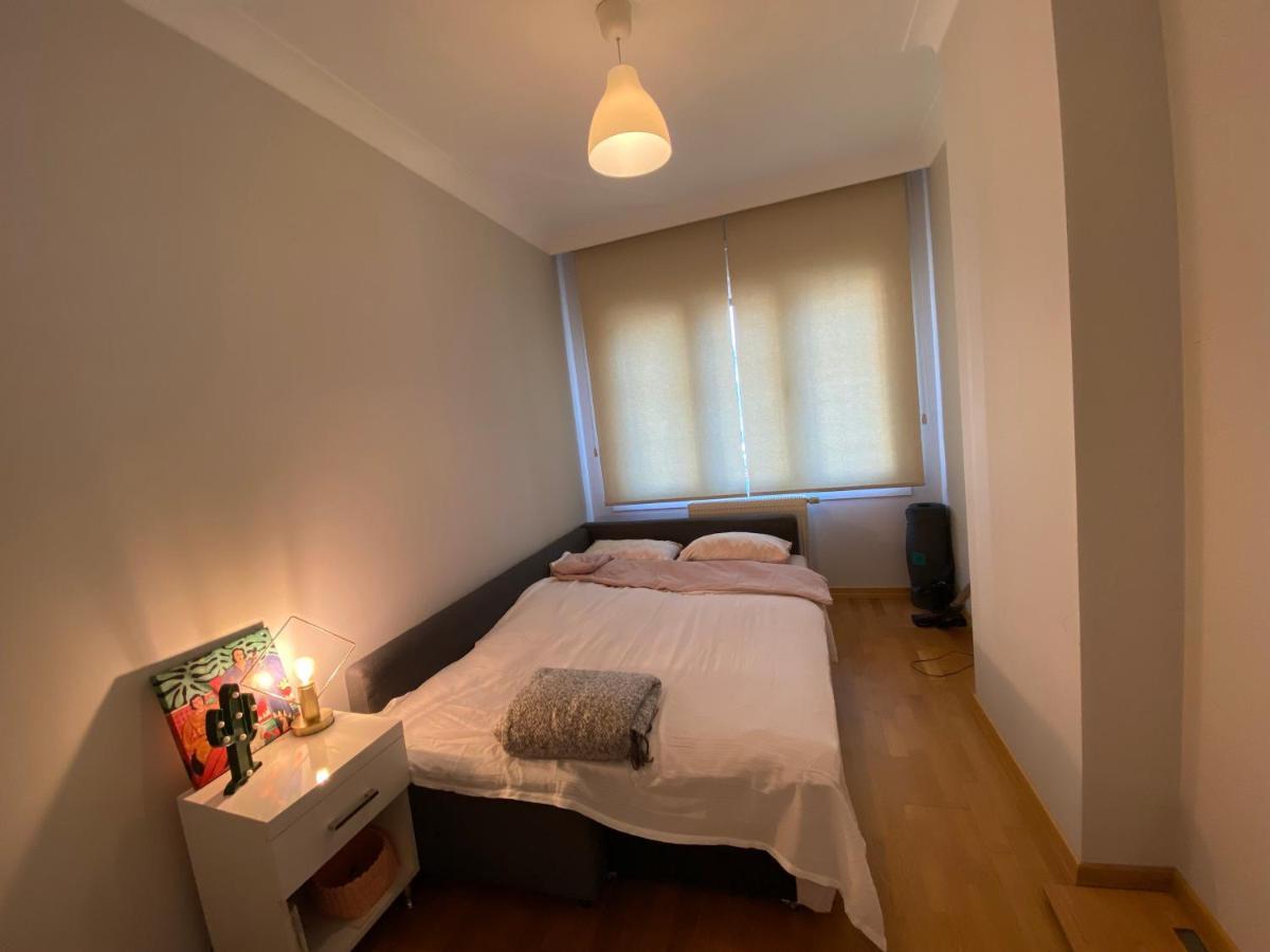 Apartment New Building Lovely Modern Apt With 90mbs Fiber Internet 5min Walking To Bagdat Street *