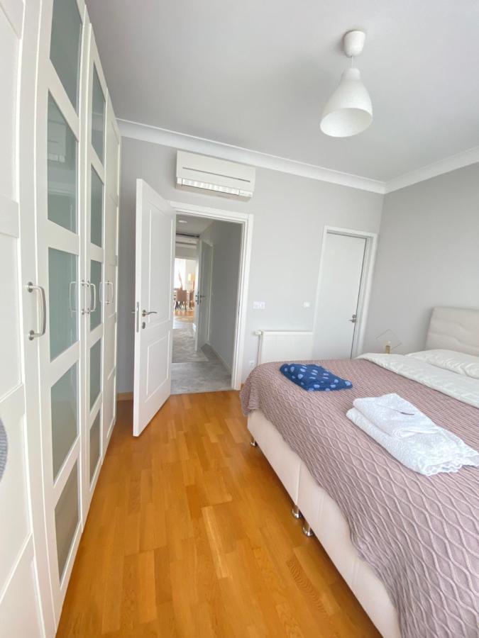 New Building Lovely Modern Apt With 90mbs Fiber Internet 5min Walking To Bagdat Street Apartment *