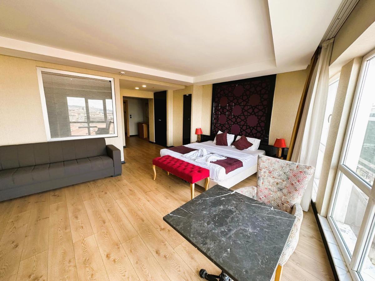 Vvr Hotel