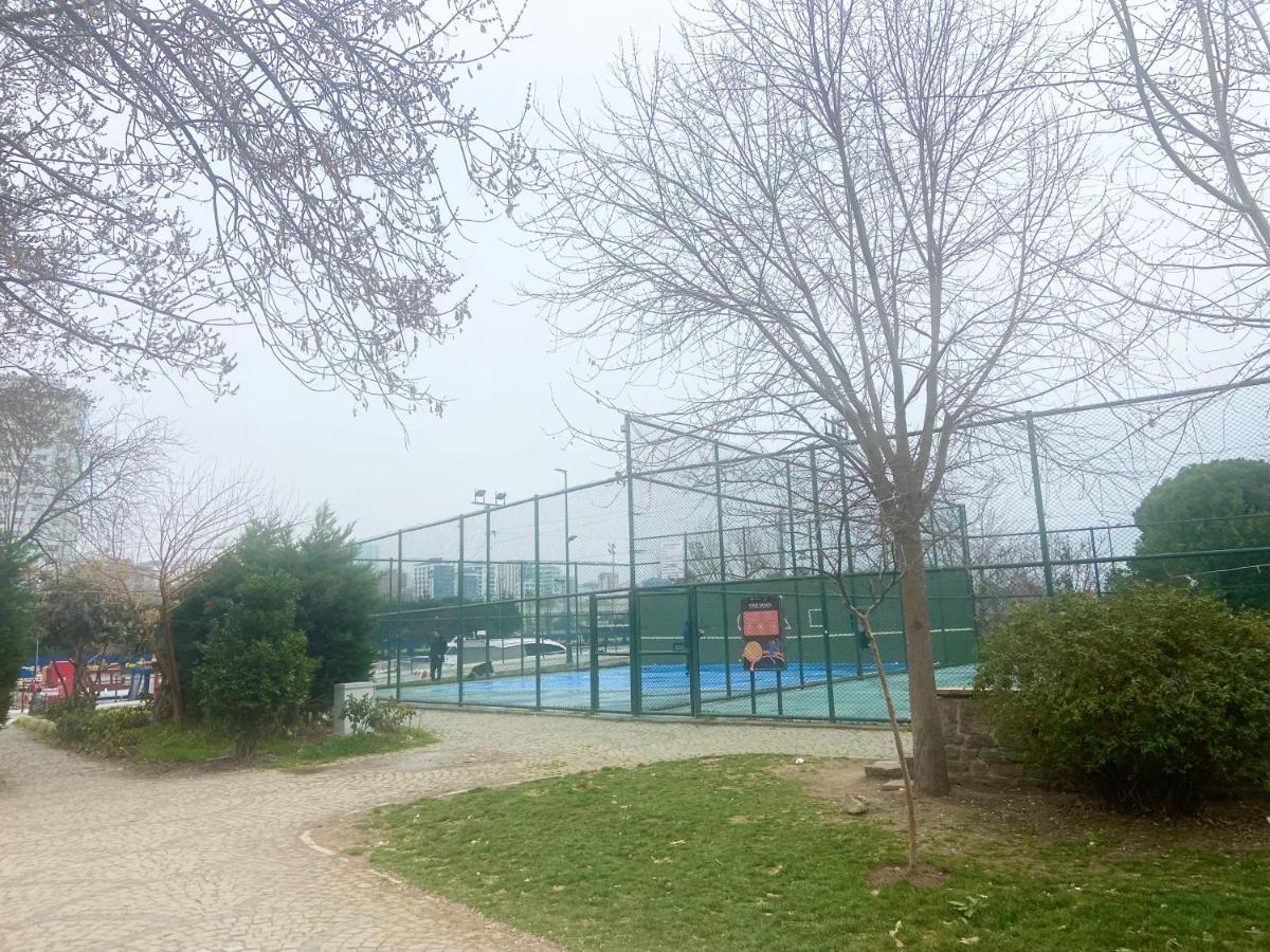 Serene & Spacious 3br In Istanbul's Prime Location - Discover Vibrant Seafront Living * Istanbul