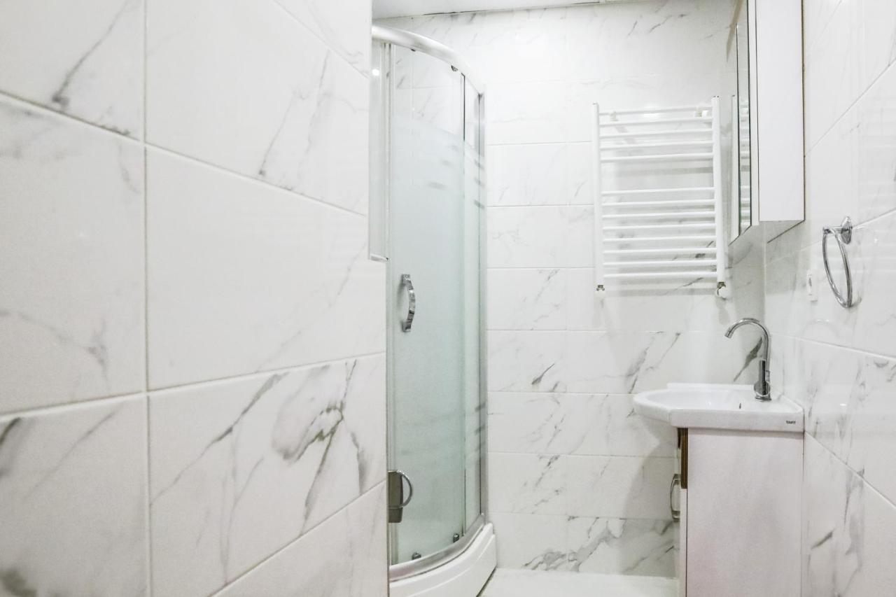 Flat Close To Shopping Malls In Kagithane