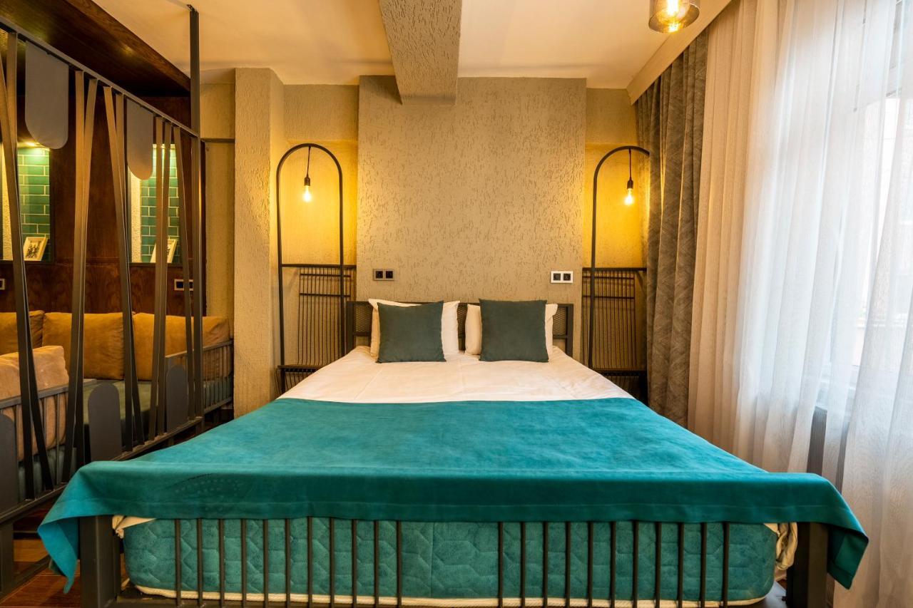 Cube Aparthotel 4*