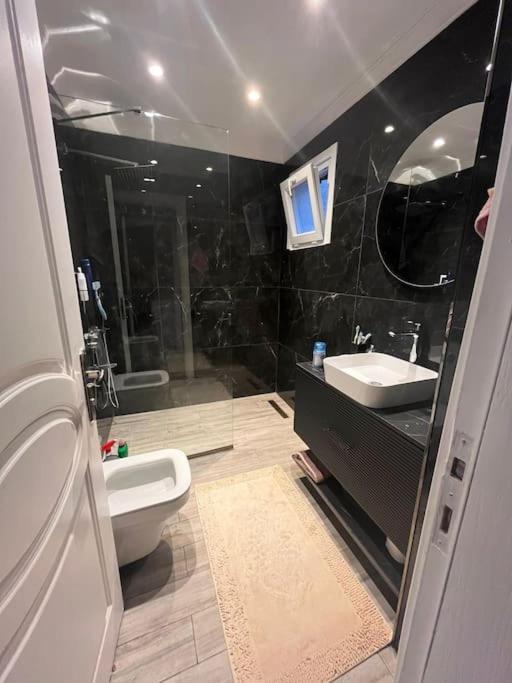 Sisli Osmanbey Taksim Large Terrace, Quietness And Space Apartment Istanbul