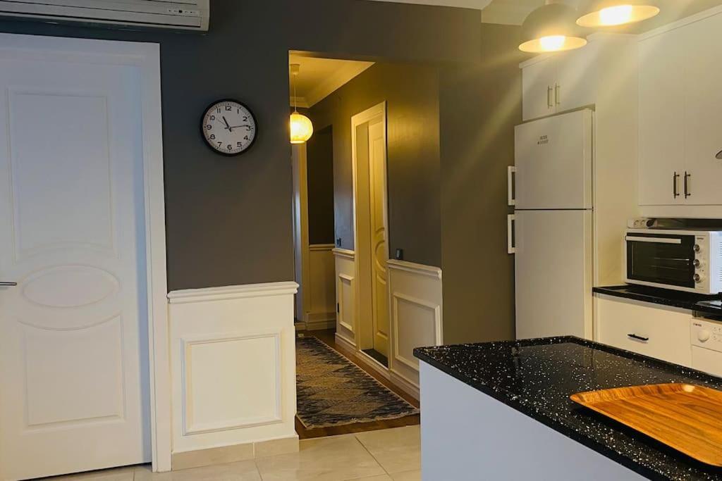 Sisli Osmanbey Taksim Large Terrace, Quietness And Space Apartment