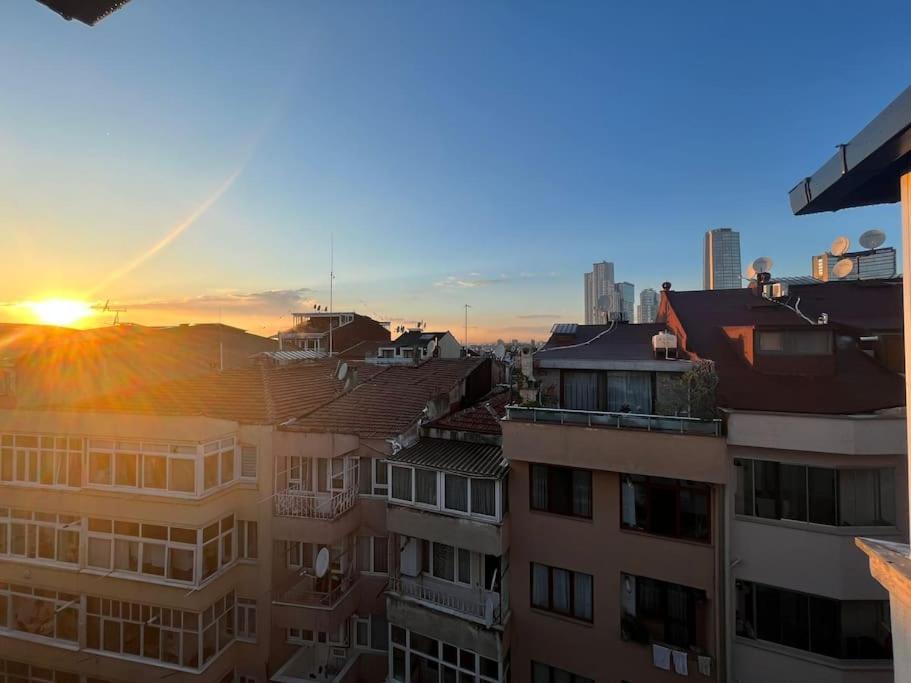 Apartment Sisli Osmanbey Taksim Large Terrace, Quietness And Space Istanbul