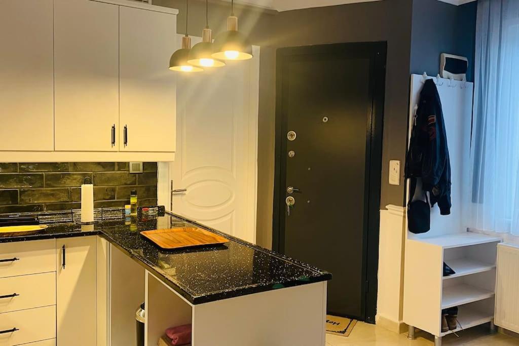 Sisli Osmanbey Taksim Large Terrace, Quietness And Space Apartment Istanbul