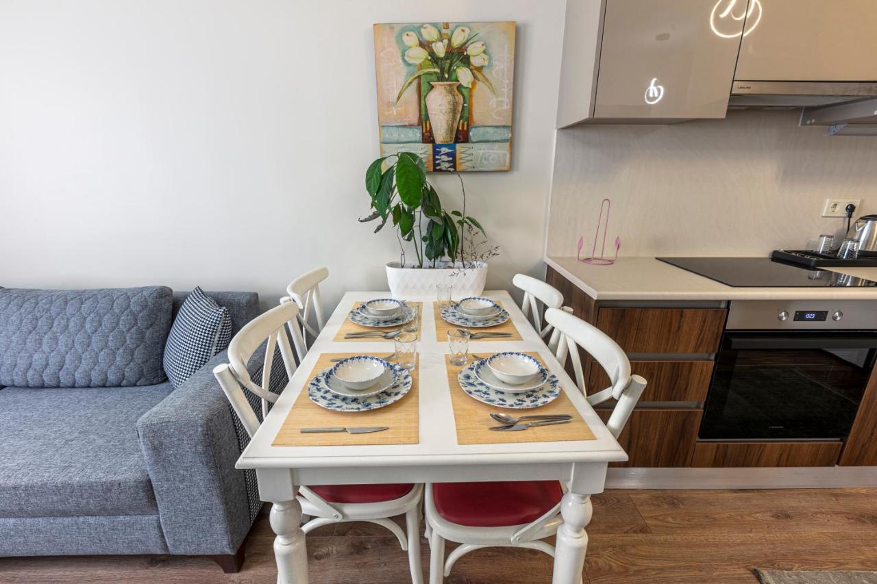 Nef 36 Lux Furnished Df