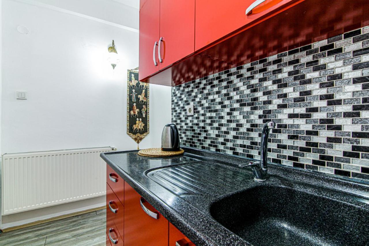 Lovely Flat In Cihangir Near Public Transportation * Istanbul