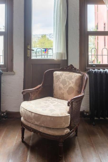 Historic Unique Town House Golden Horn Apartamento *