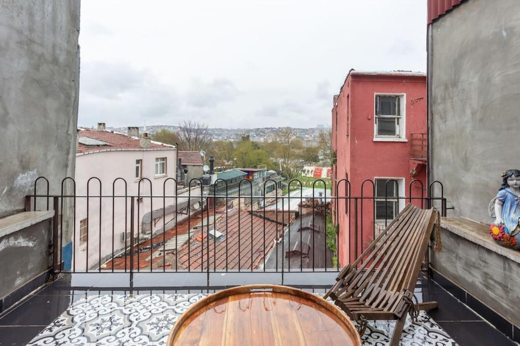 Historic Unique Town House Golden Horn Apartamento *