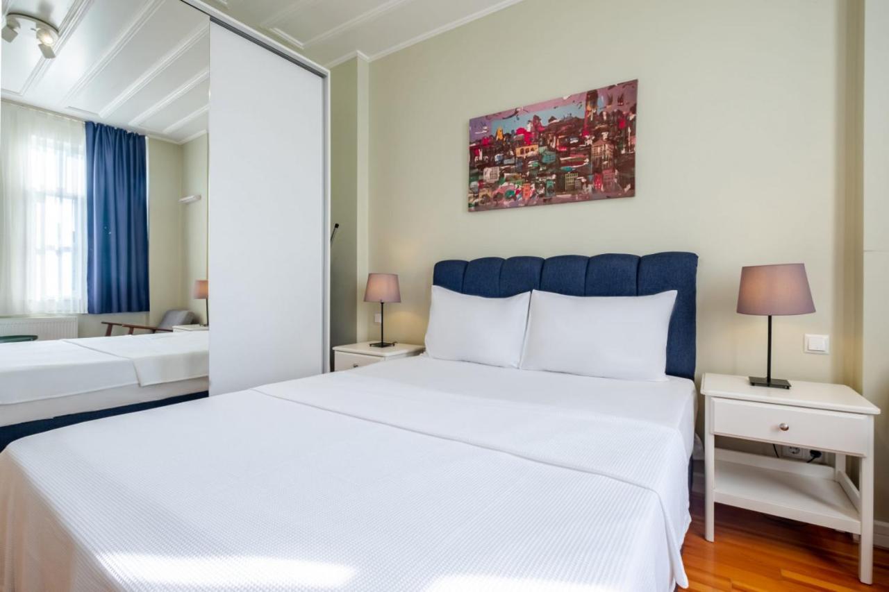 Charming Flat Near Taksim Square In Inonu Sisli