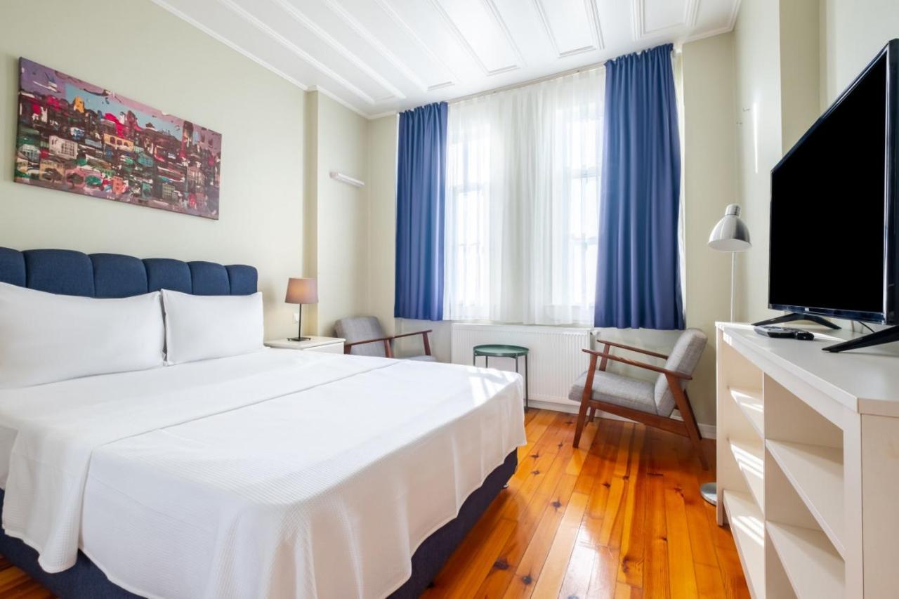 Charming Flat Near Taksim Square In Inonu Sisli