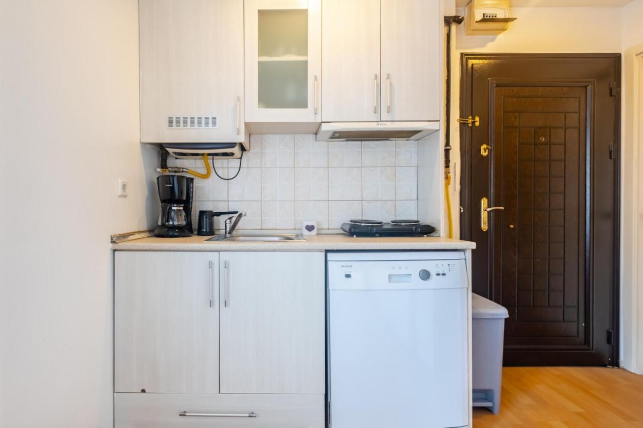Chic Studio Flat Near Trendy Locations In Beyoglu * Istanbul