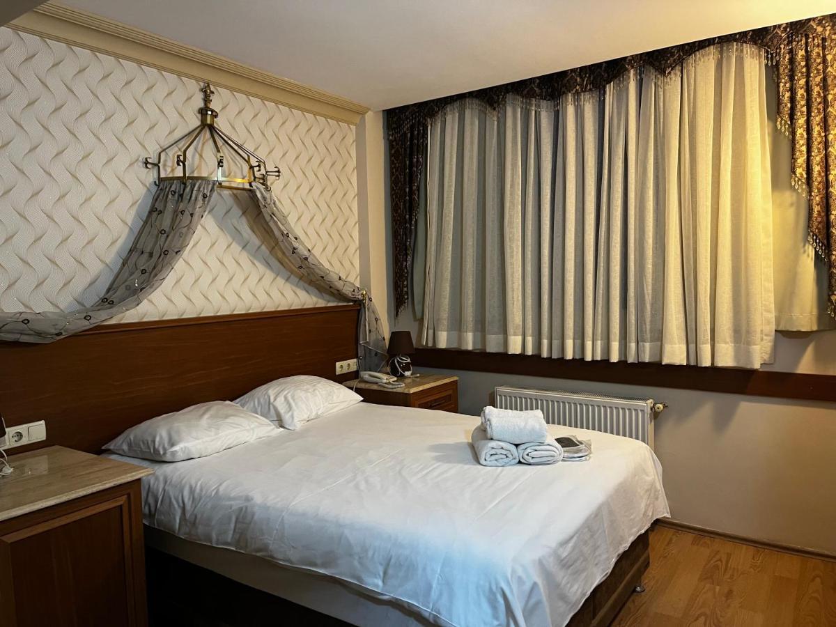 Hotel Grand Peninsula