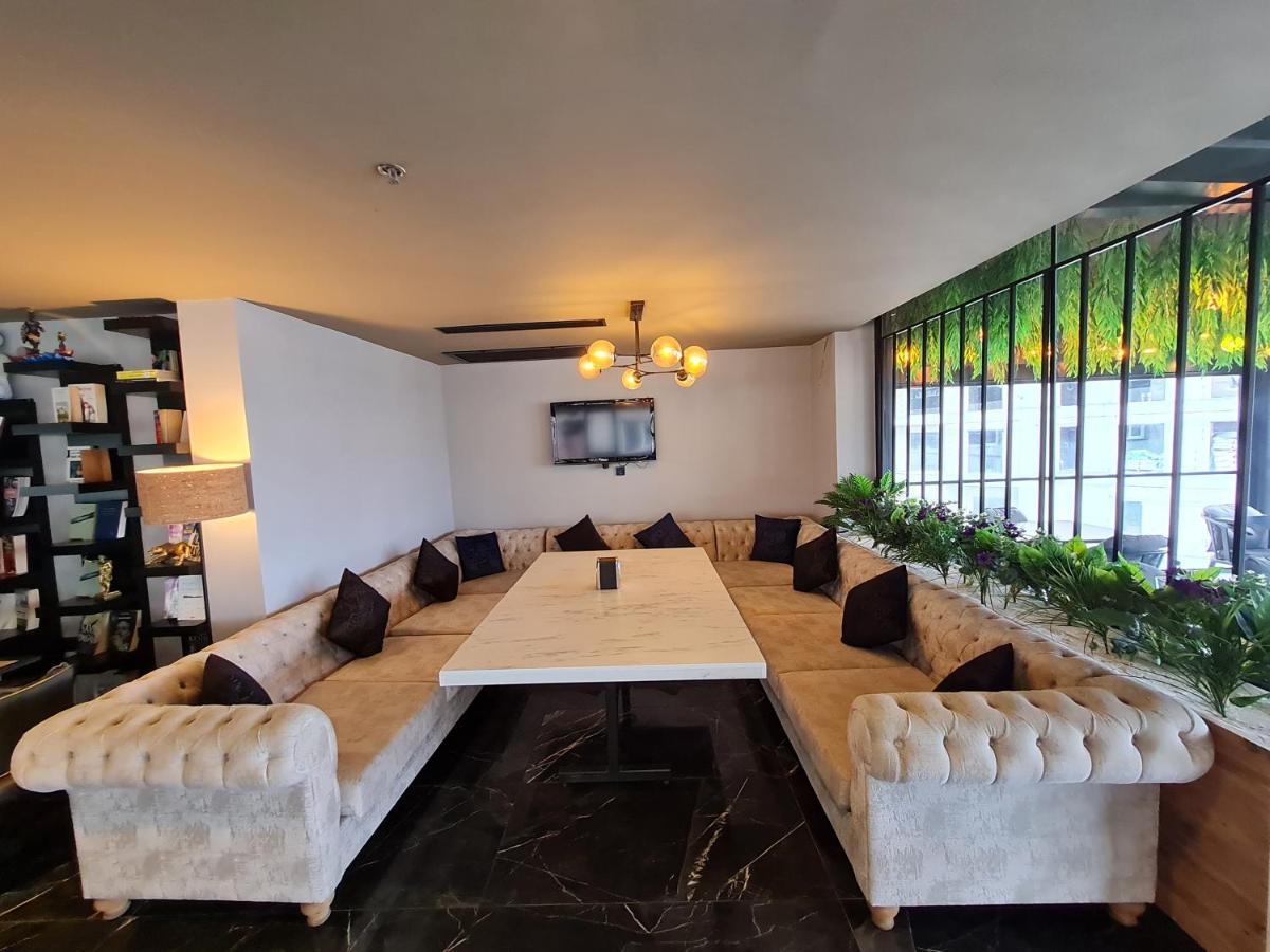 Air Boss Airport And Fair Hotel 4*