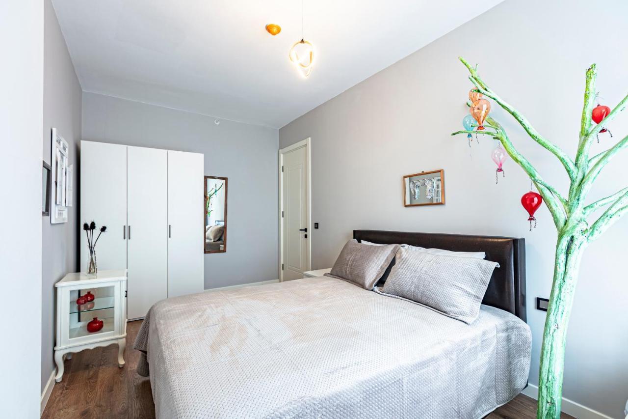 Apartment Outlet Karsisinda Harika Bir Daire Tn3 *