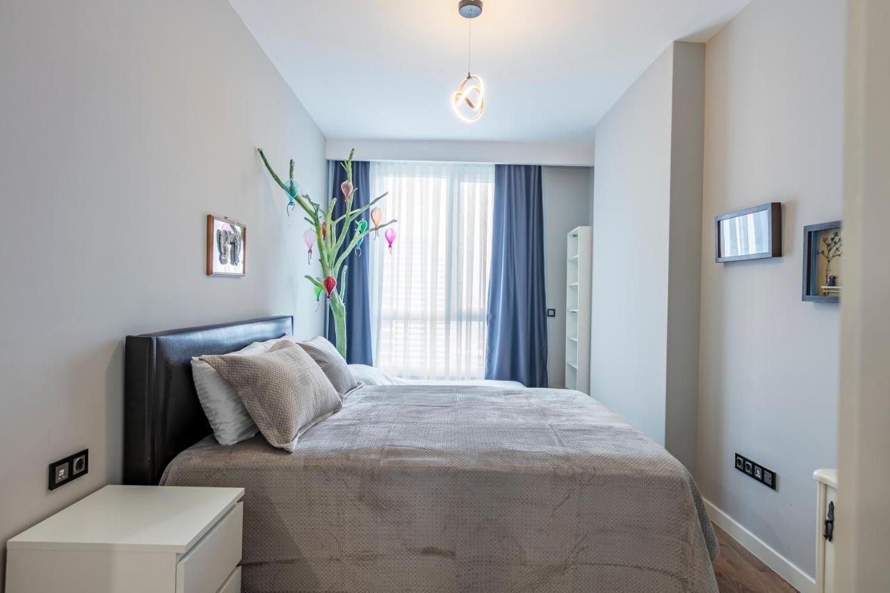 Apartment Outlet Karsisinda Harika Bir Daire Tn3 Istanbul